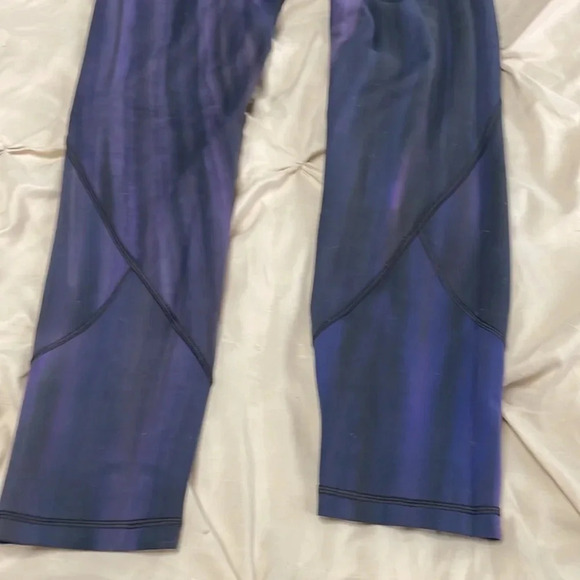 Lululemon in movement pants 25” - Picture 10 of 13